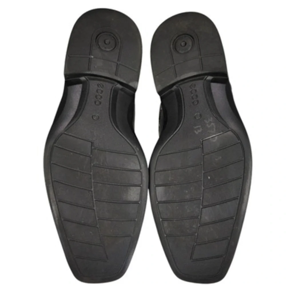 Ecco dress shoe